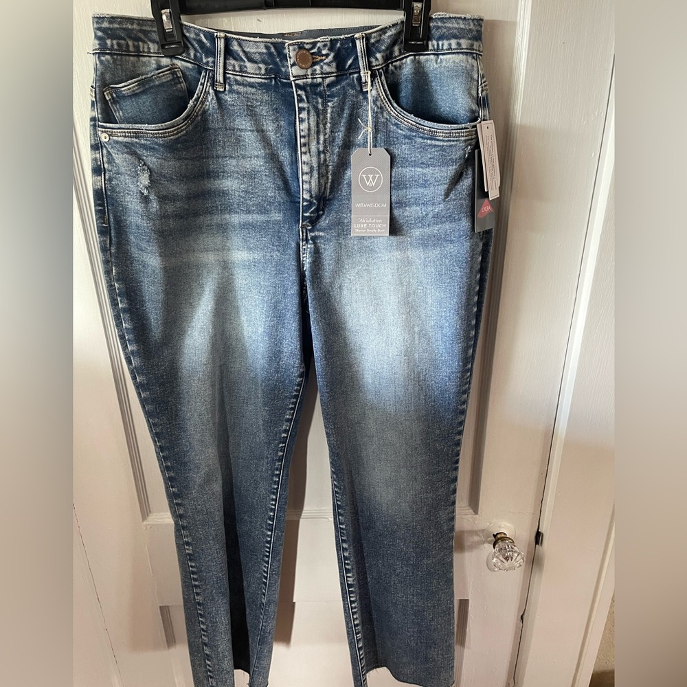 Wit and Wisdom, size 16,Women’s Blue High-Rise slimming Absolution Jeans